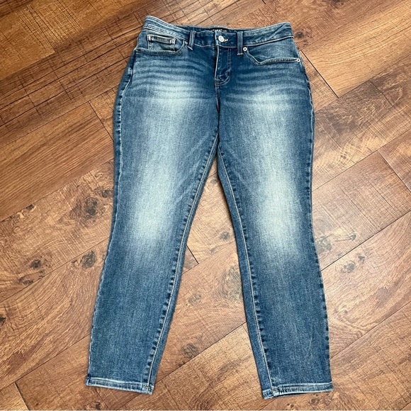 Lucky brand Womens low rise crop Lolita jeans Sz 6/28 button/zip - Picture 1 of 7